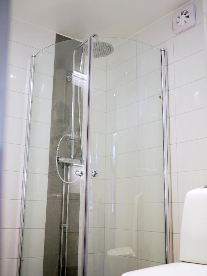 Kristina Attefall I Vaesterhaninge Extérieur photo
